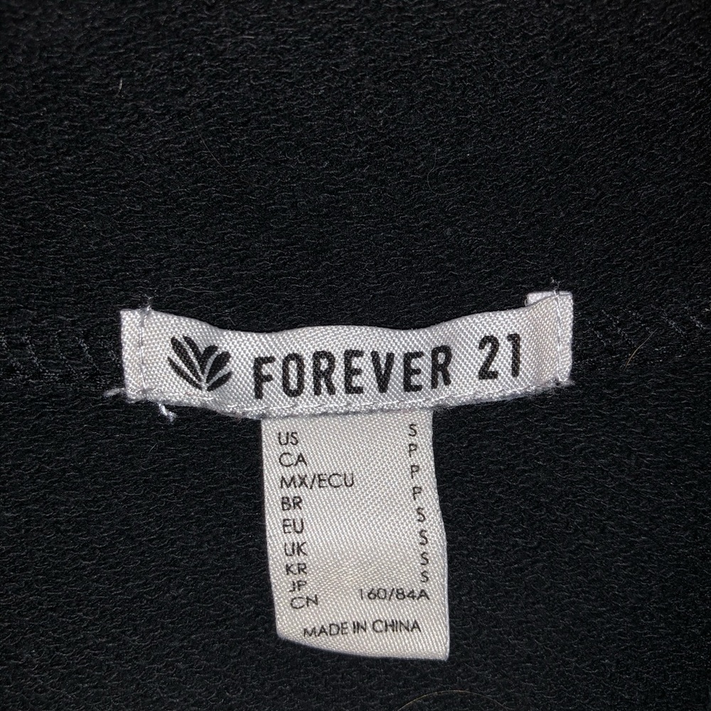 Forever 21 cropped hoodie - Picture 3 of 3